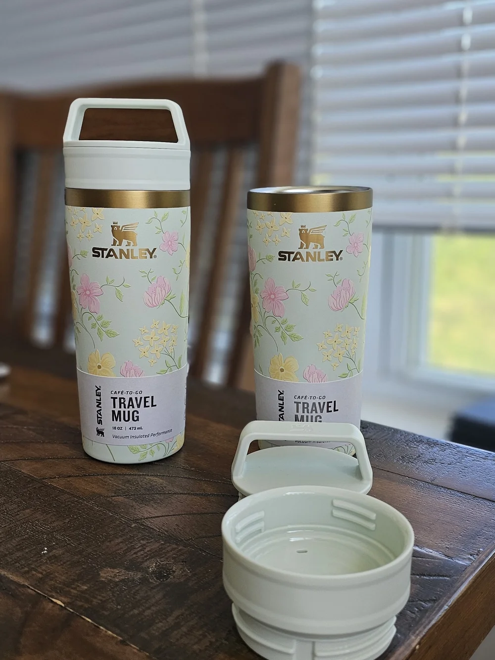 Stanley 16 oz Easter Café-To-Go Travel Mug - Picture 2 of 5